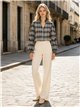 Blusa cuadros con bordado en mangas