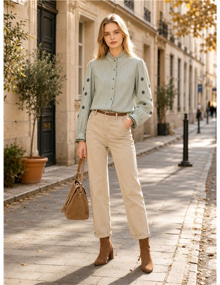 Blusa rayas con bordado en manga