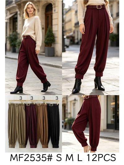 Weite Hose mit Gürtel 2