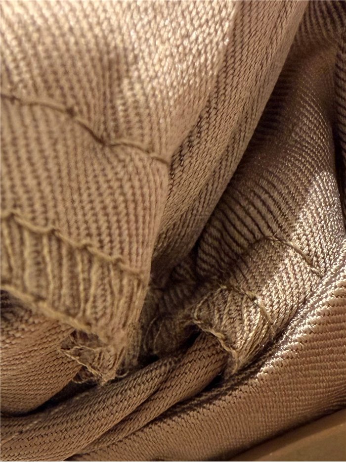 Weite Hose mit Gürtel