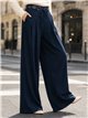Pantalón wide leg con cinturón decorativo