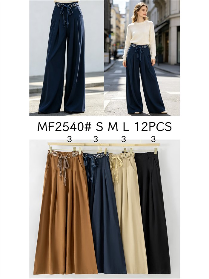 Pantalón wide leg con cinturón decorativo