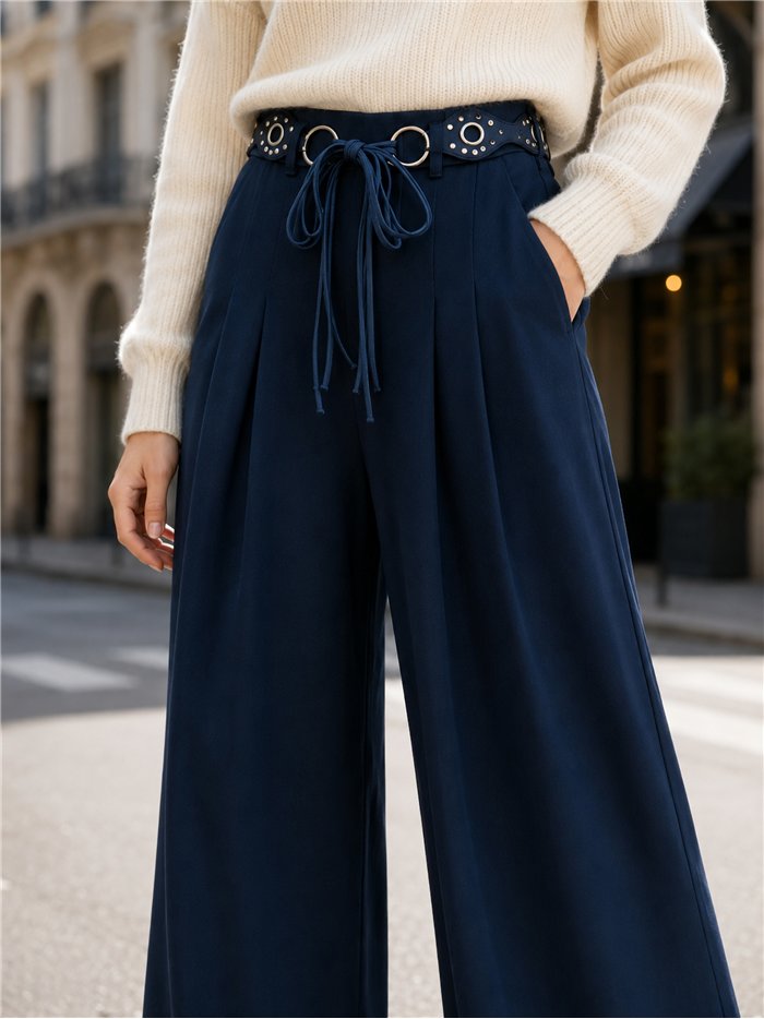 Pantalón wide leg con cinturón decorativo