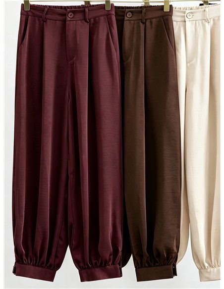 Pantalón bombacho con pinzas