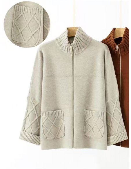 Chaqueta de punto rombos con cremallera y cuello alto