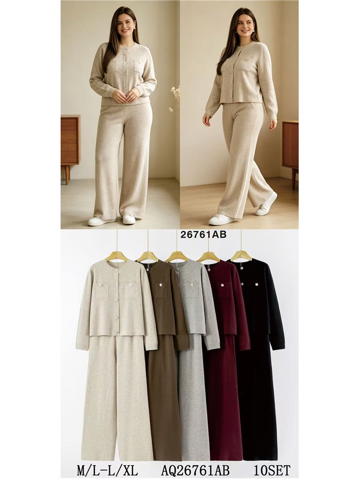 Conjunto chaqueta de punto y pantalón