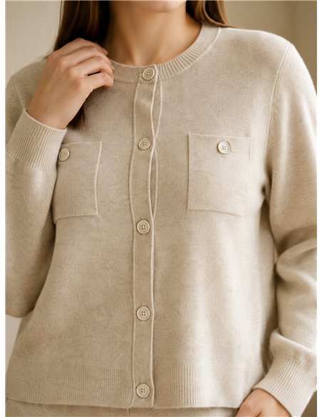Conjunto chaqueta de punto y pantalón