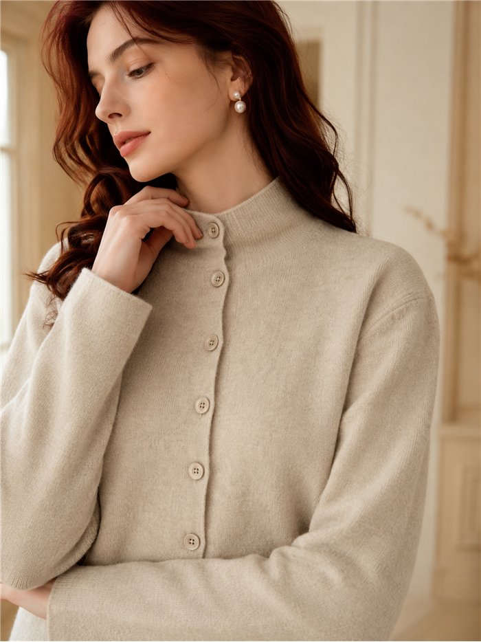 Chaqueta de punto con cuello alto