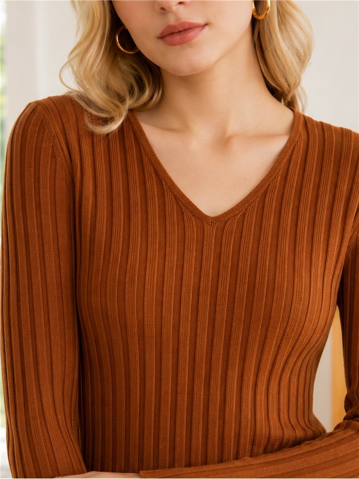 Jersey canalé cuello pico