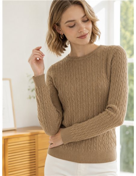 Cable knit round neck sweater