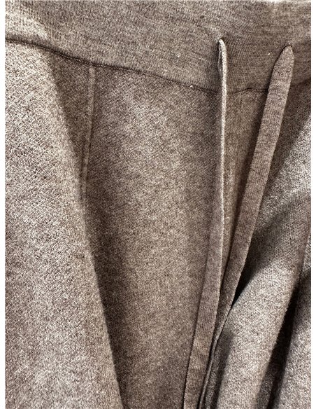 Knit trousers with side pockets