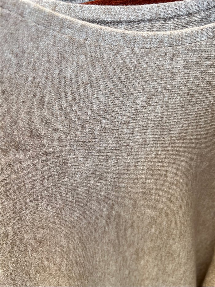 Einfarbiger Jersey mit Seitenschlitzen