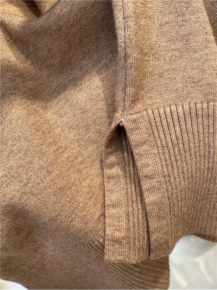 Jersey soft con abertura lateral