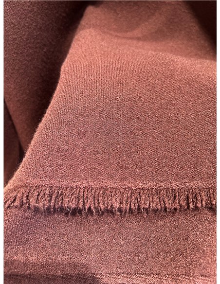 Jersey soft cuello pico bajo desflecado