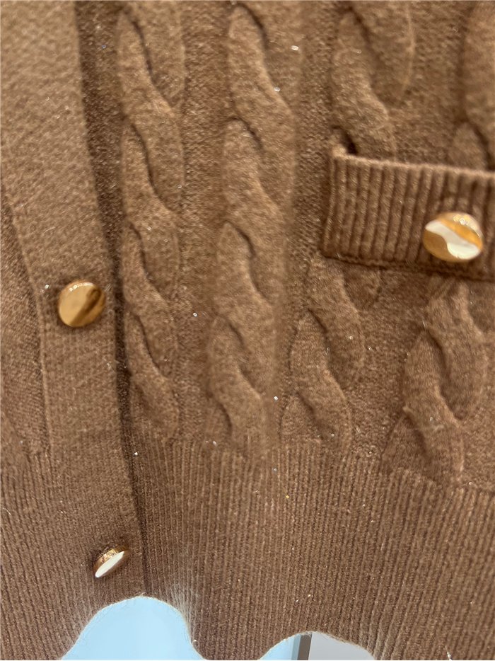 Chaqueta trenzada botones dorados con hilo metalizado