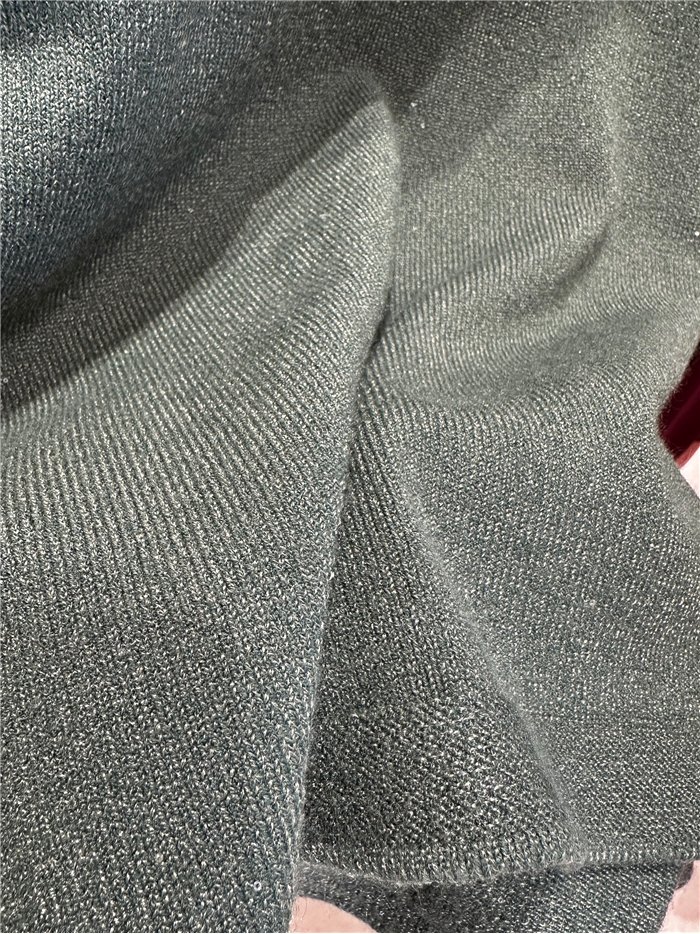 Jersey básico detalle lentejuelas