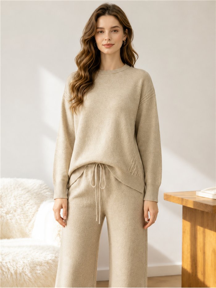 Conjunto jersey detalle trenzado y pantalón wide leg
