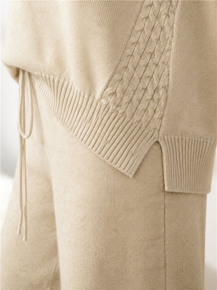 Conjunto jersey detalle trenzado y pantalón wide leg