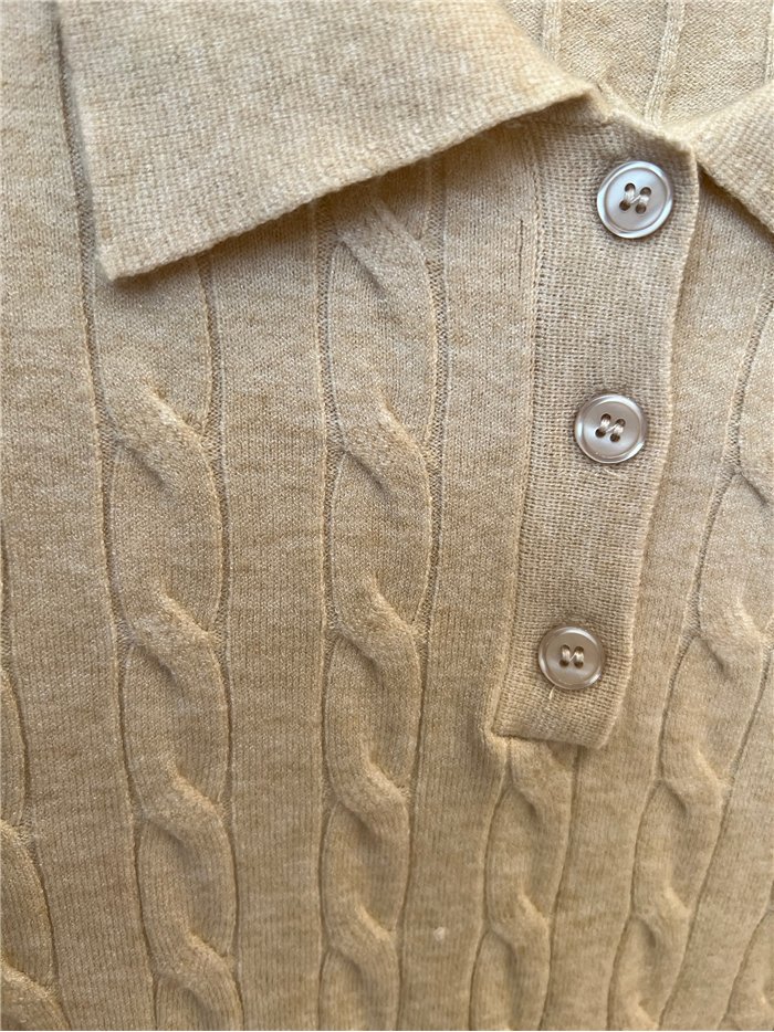Jersey trenzado cuello polo con botones