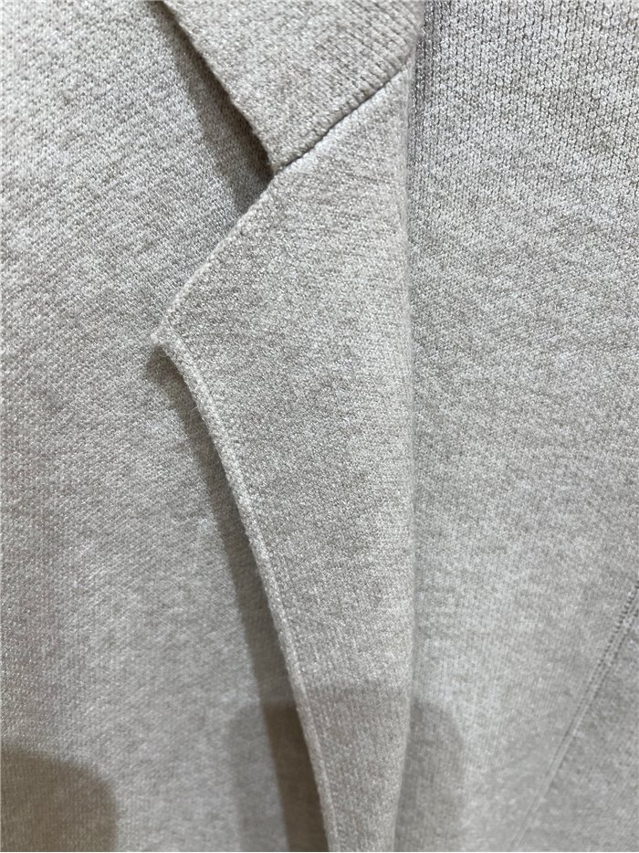 Chaqueta larga de punto con solapa
