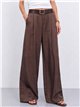 Pantalón wide leg fluido con cinturón