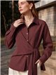 Camisa de rayas con lazada