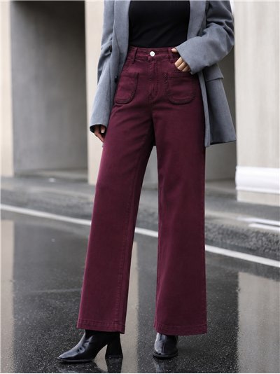 Calça jeans de perna larga com bolsos trançados