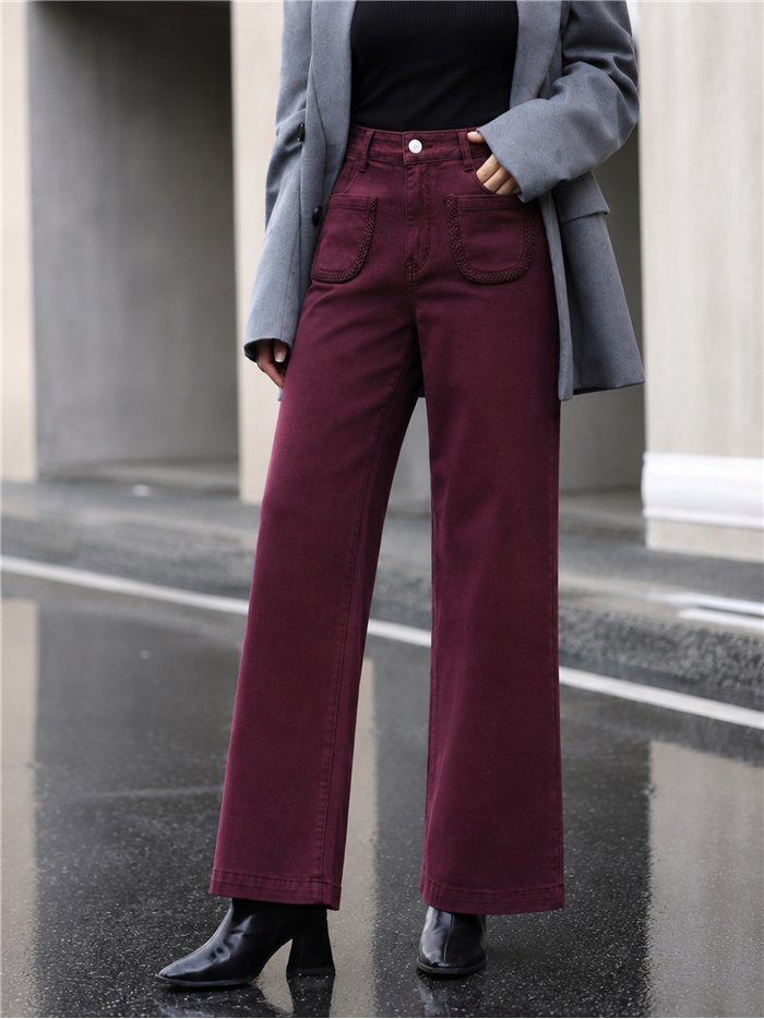 Calça jeans de perna larga com bolsos trançados