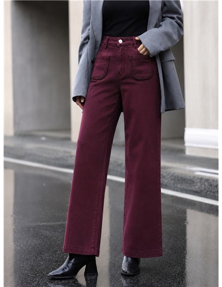 Calça jeans de perna larga com bolsos trançados