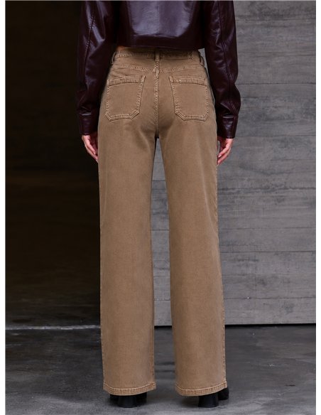 Calça jeans de perna larga com bolsos trançados