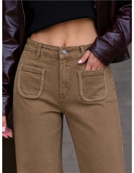 Calça jeans de perna larga com bolsos trançados