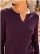 Pull côtelé avec boutons au col