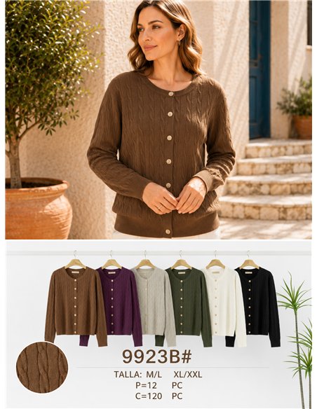 Zopfstrickjacke mit Knöpfen