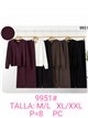 Conjunto chaqueta de botones dorados y pantalón wide leg