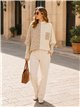 Suéter oversized com estampa animal combinada.