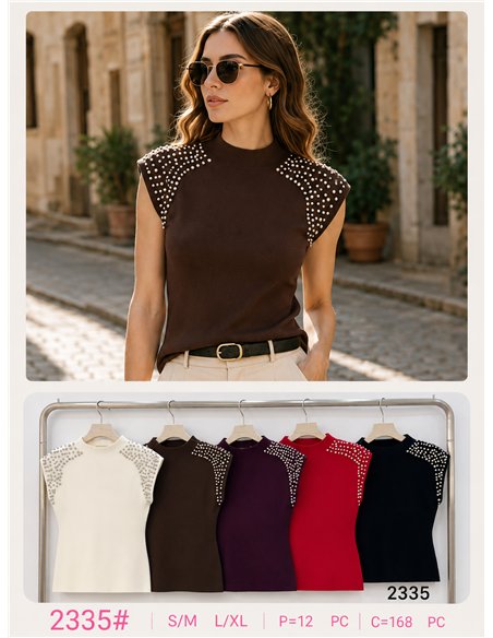 Top de punto con strass en hombros