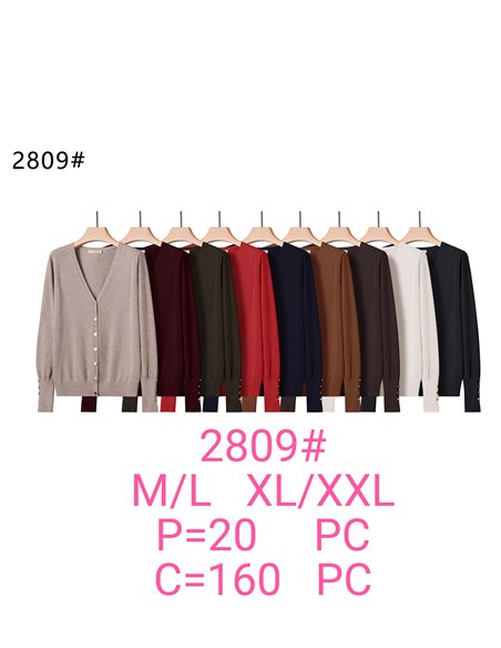 Chaqueta de punto cuello pico con botones dorados