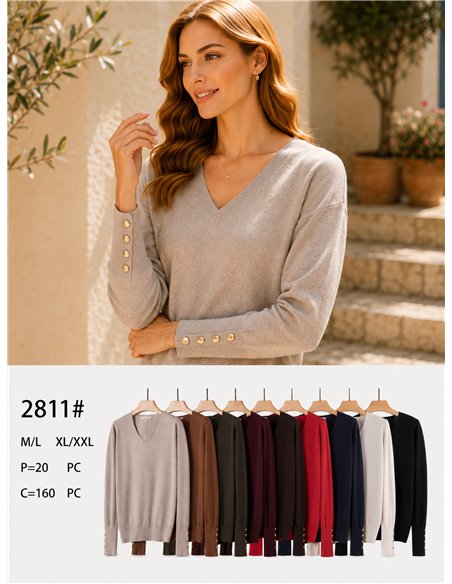 Jersey cuello pico con botones dorados en puños