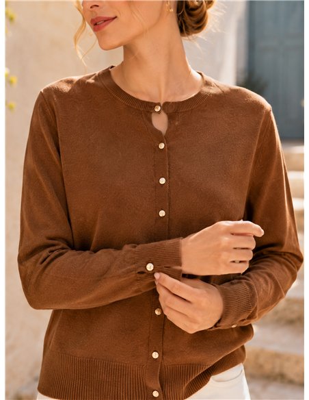 Giacca in maglia con bottoni dorati