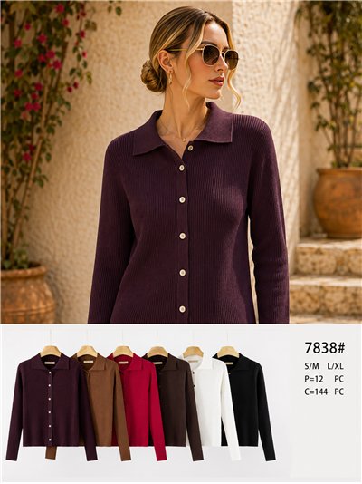 Chaqueta de punto canalé con botones dorados 2