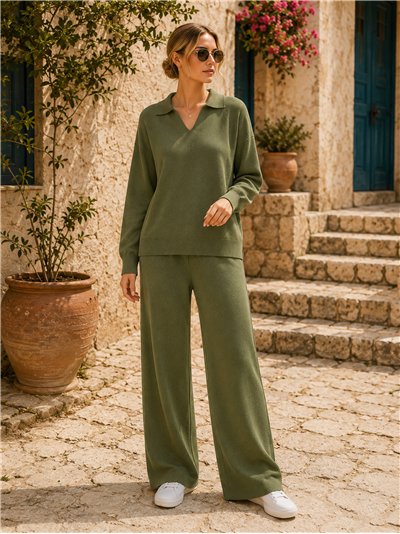 Conjunto jersey liso cuello polo y pantalón wide leg