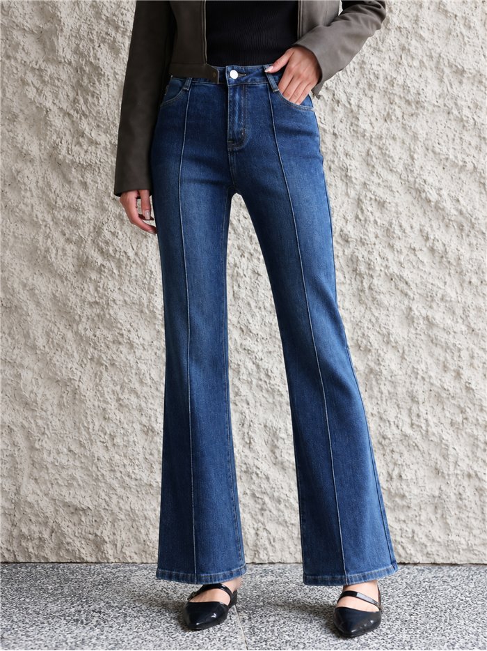 Jeans flare costura frontal