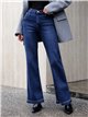 Jeans flare bajo desflecado