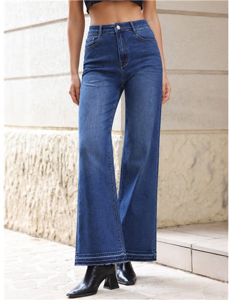Jeans flare bajo desflecado