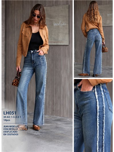 Weit geschnittene Jeans mit Fransenbesatz 2