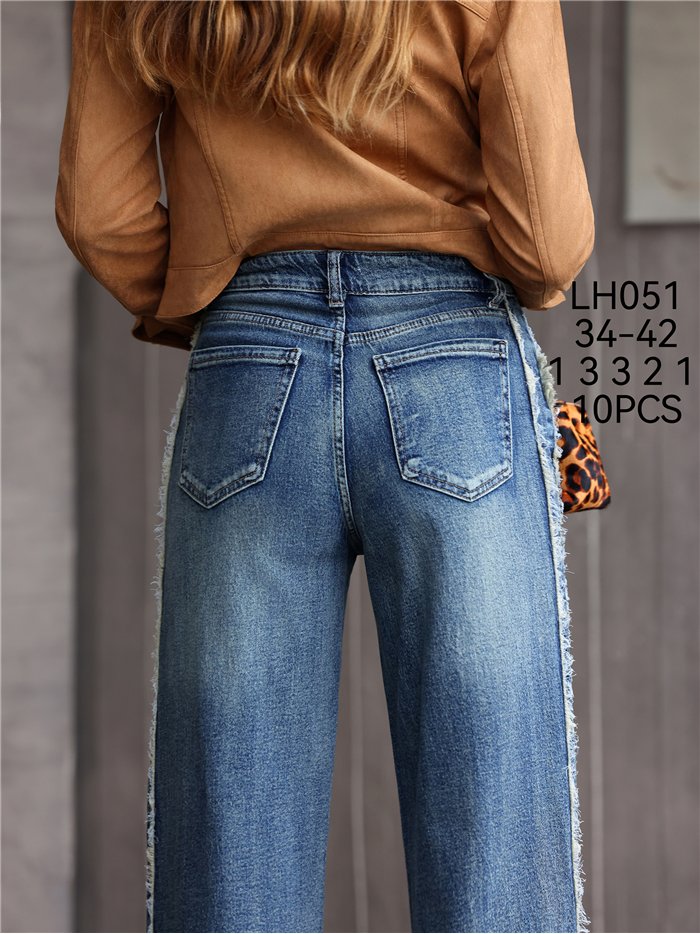 Weit geschnittene Jeans mit Fransenbesatz