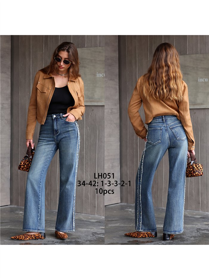 Weit geschnittene Jeans mit Fransenbesatz