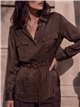 Camicia di raso con cintura e tasche