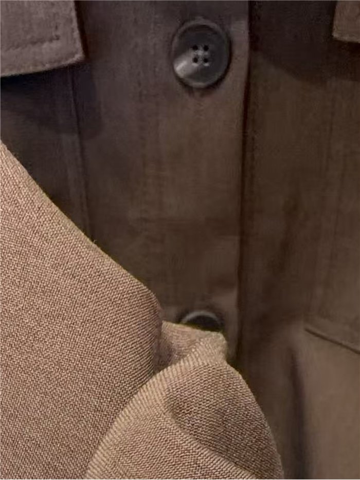 Vestido camisero midi con cinturón