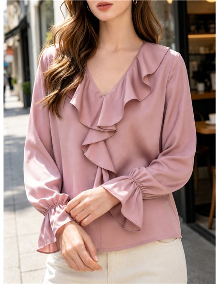 Blusa satinada con volante frontal